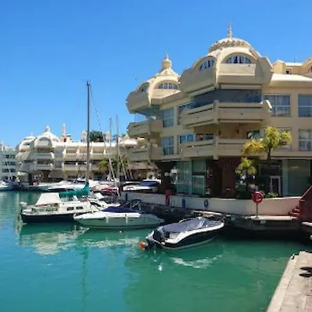 Apartment Stylish With Terrace Arroyo De La Miel